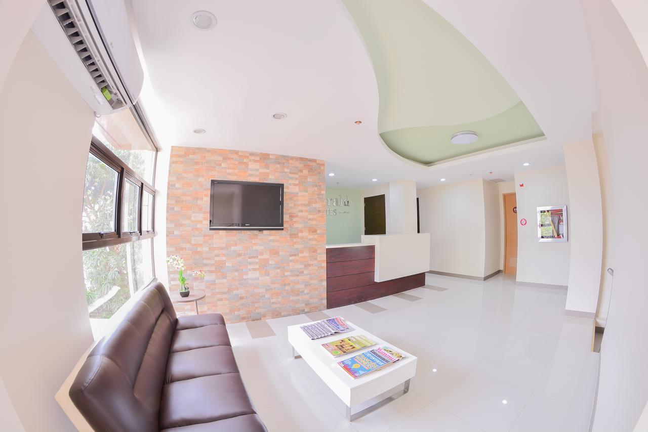 Emerald Suites Cdo Cagayan de Oro Exterior photo